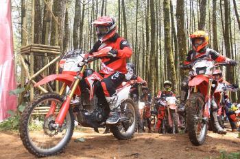 Tips #Cari_Aman Mengendarai Honda CRF150L di Medan Offroad  